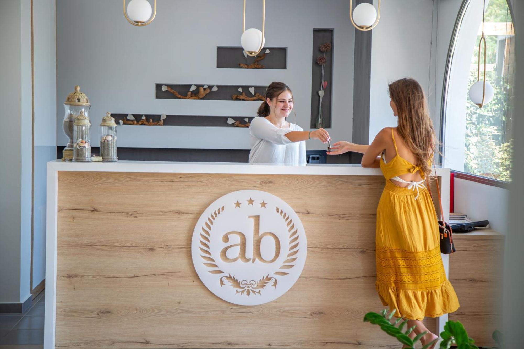Alianthos Beach Hotel Plakias Bagian luar foto